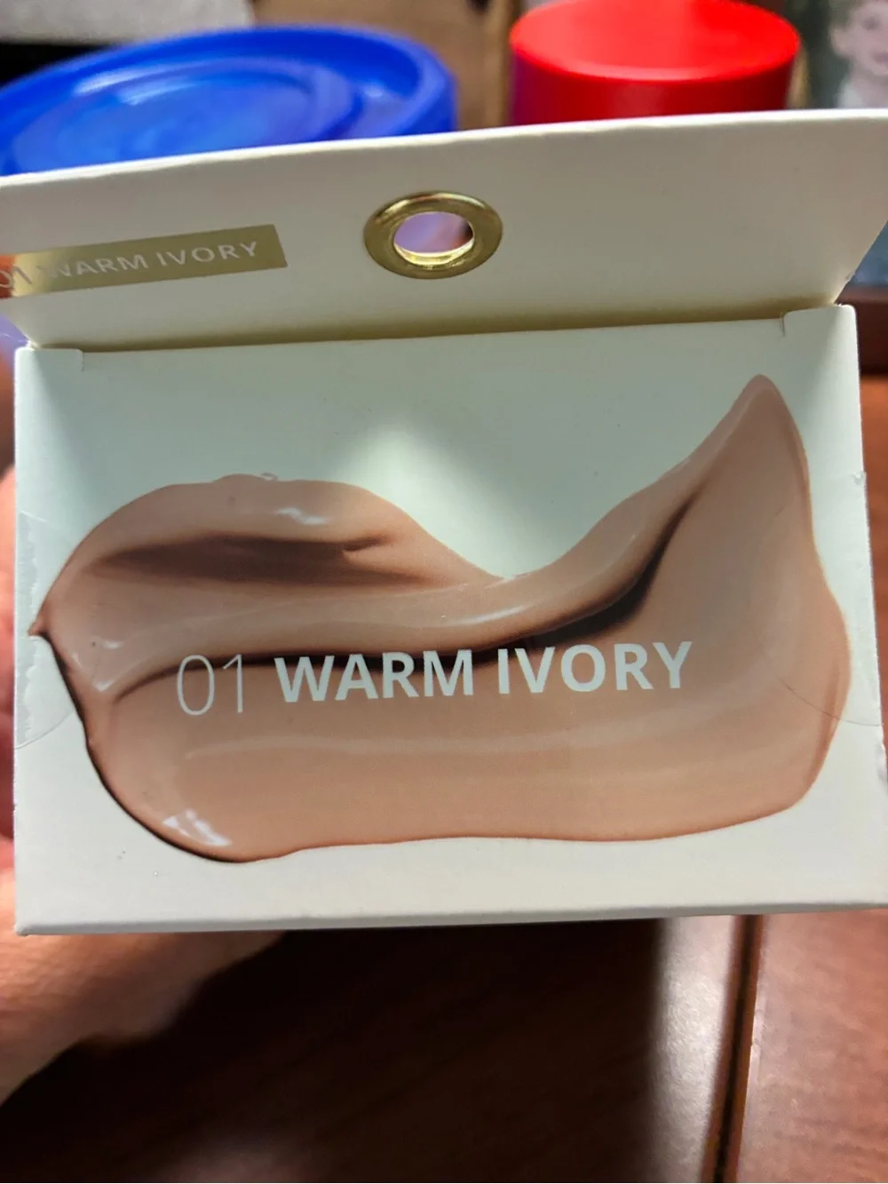 Ellen Tracy lightweight liquid